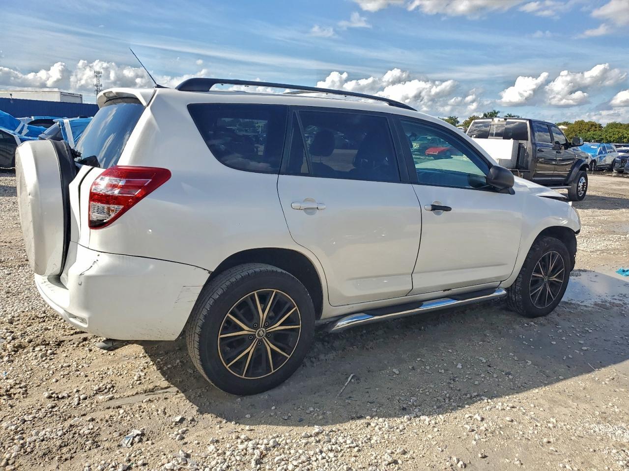 2010 TOYOTA RAV4