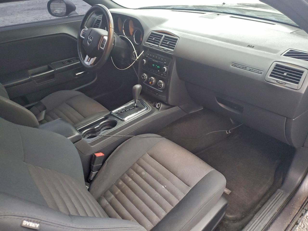 2014 DODGE Challenger