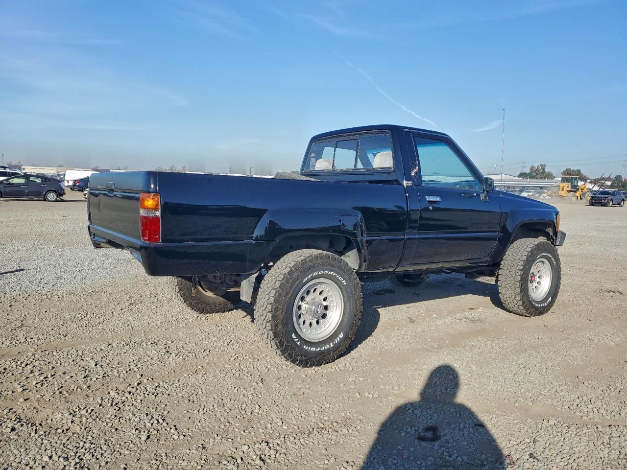 1988 TOYOTA Pickup