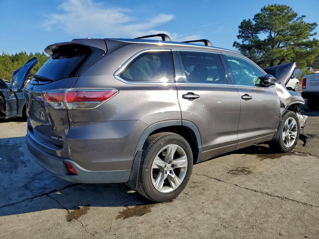 2015 TOYOTA HIGHLANDER