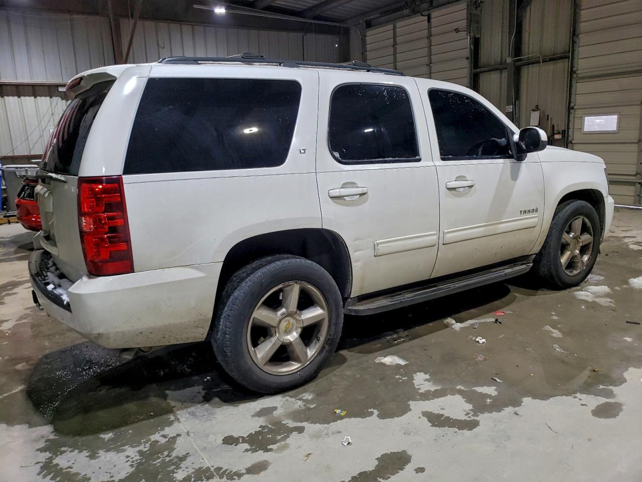 2011 CHEVROLET Tahoe