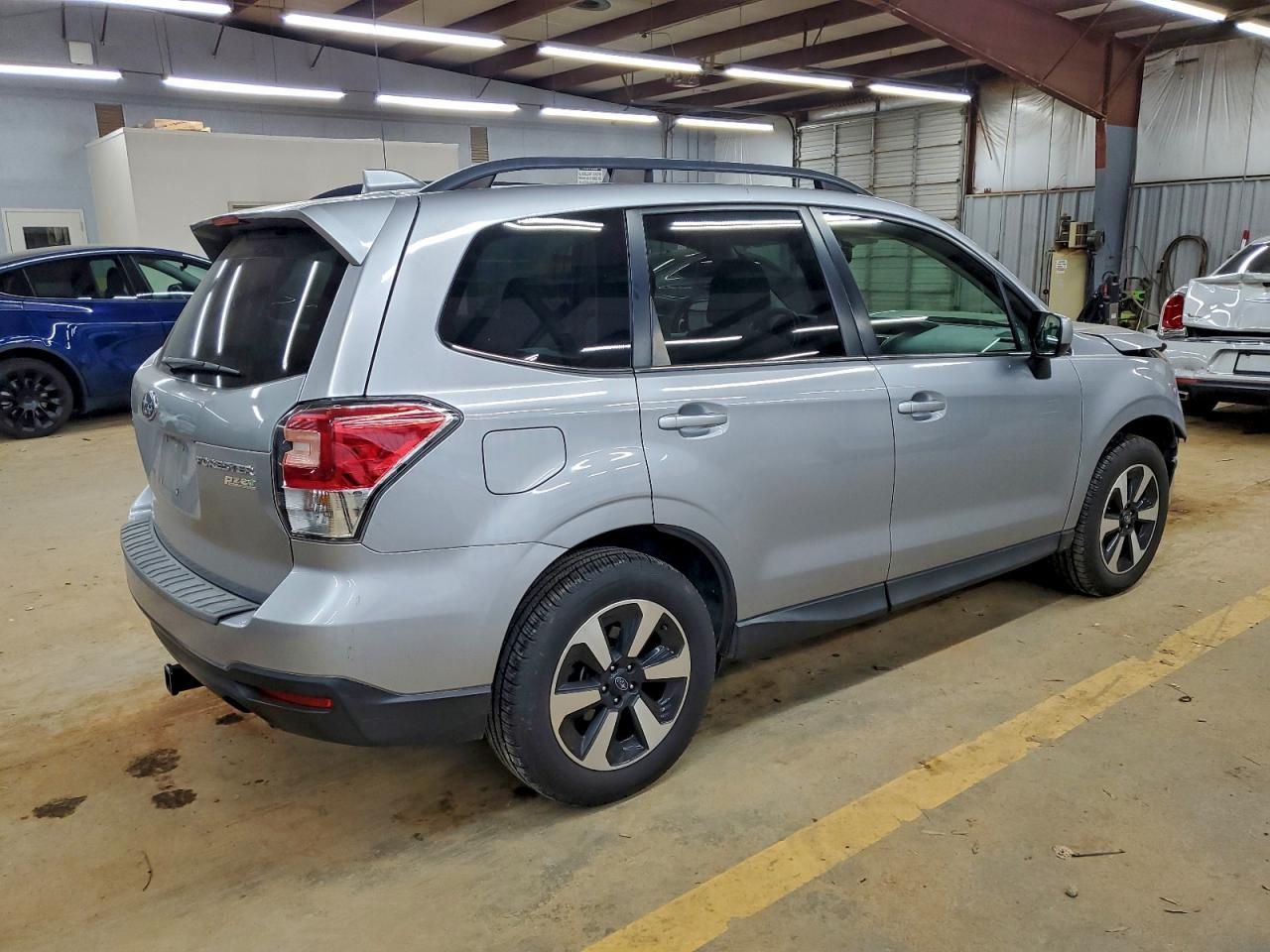 2017 SUBARU FORESTER