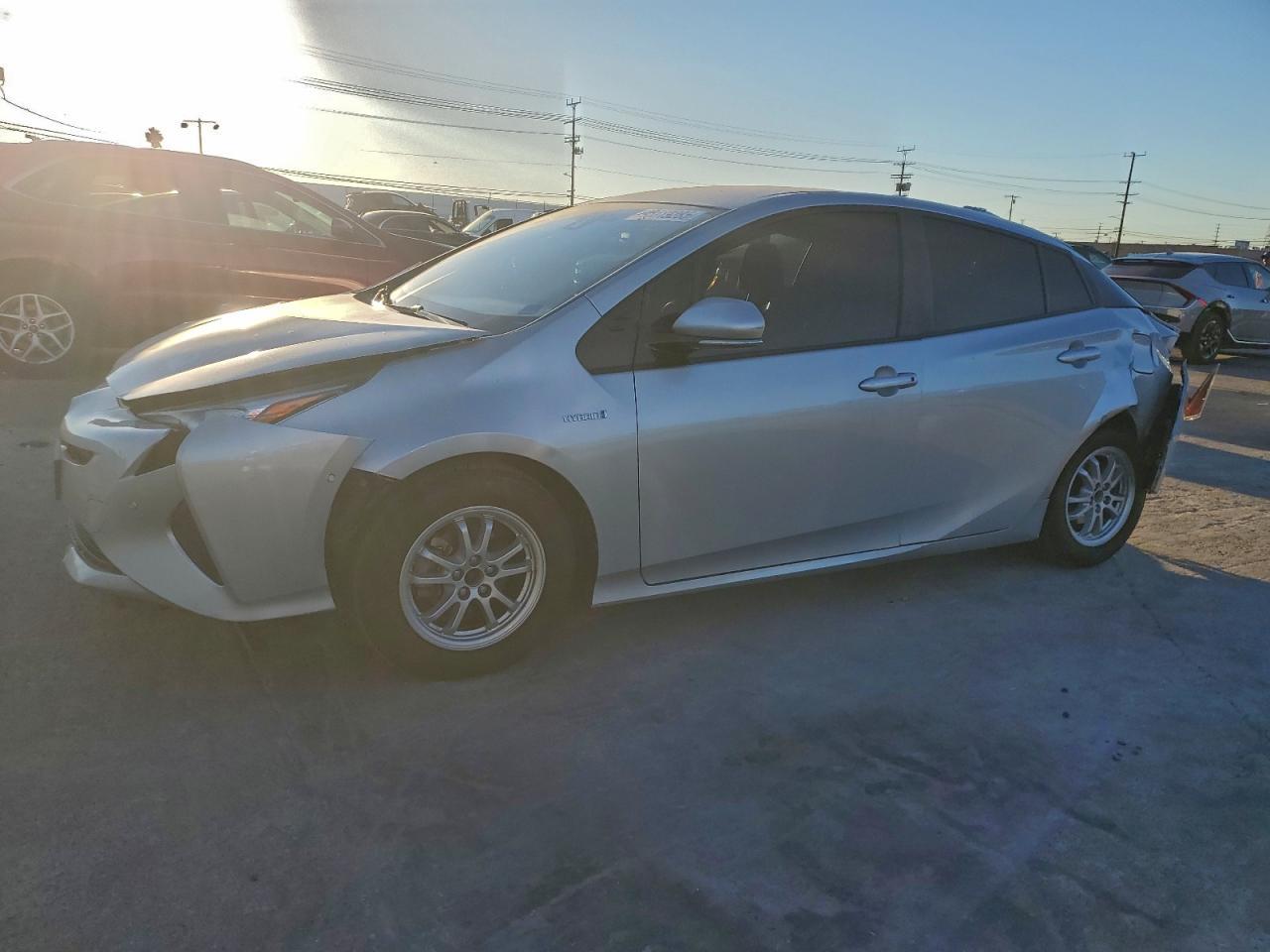 2017 TOYOTA PRIUS