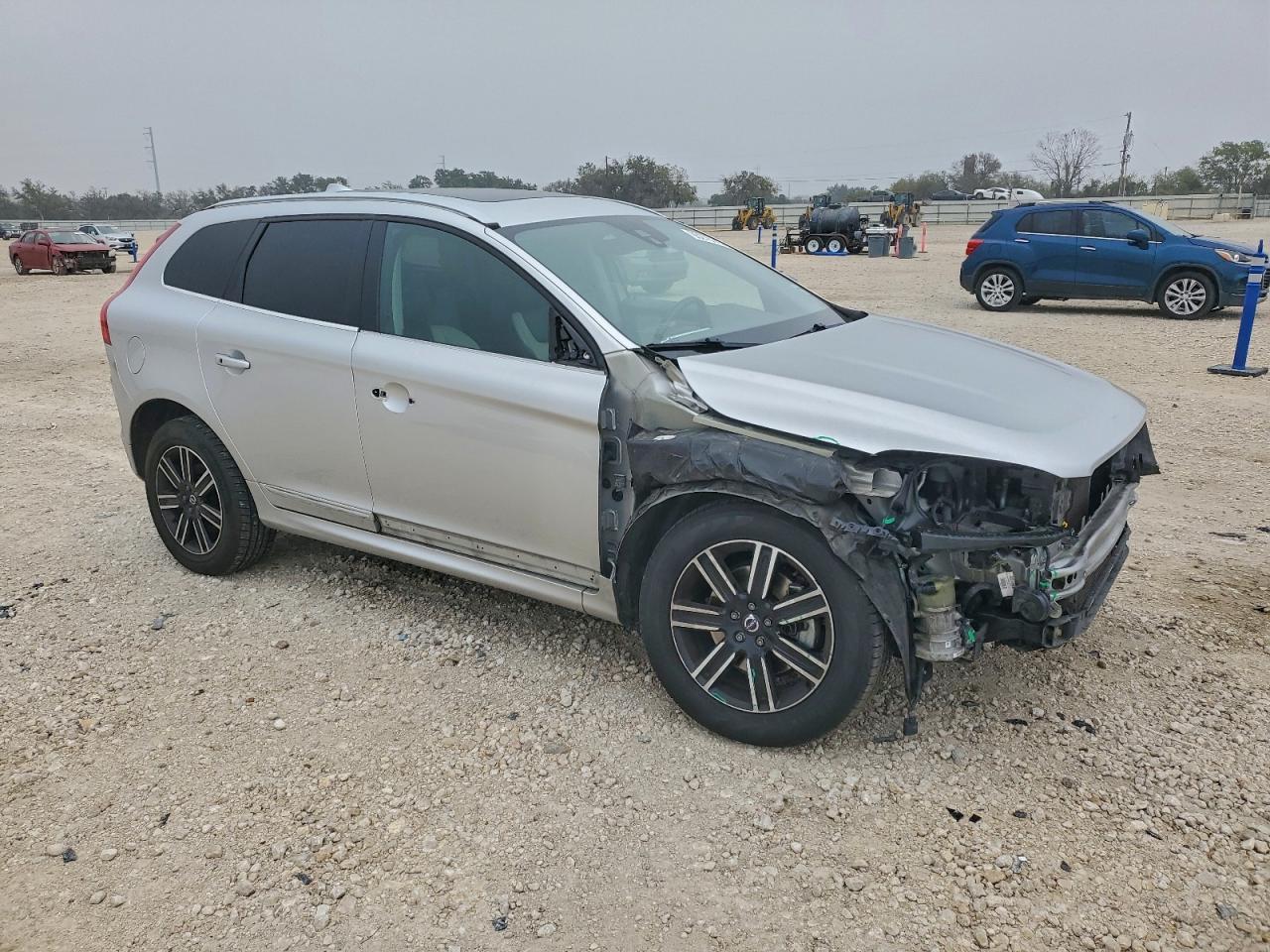 2017 VOLVO XC60