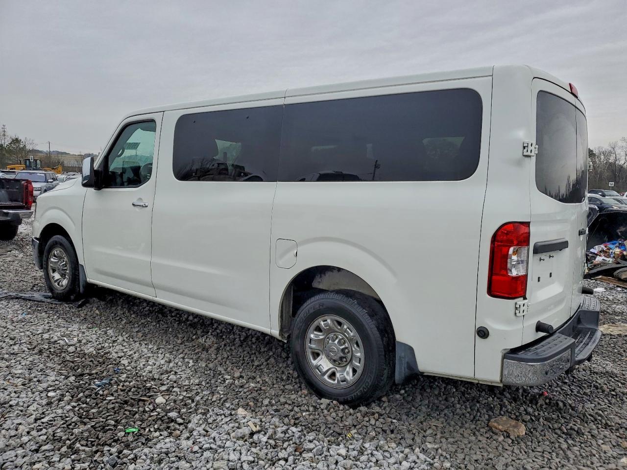 2016 NISSAN NV3500