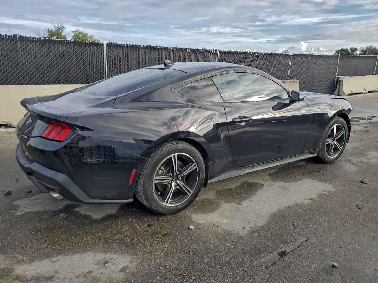 2024 FORD MUSTANG