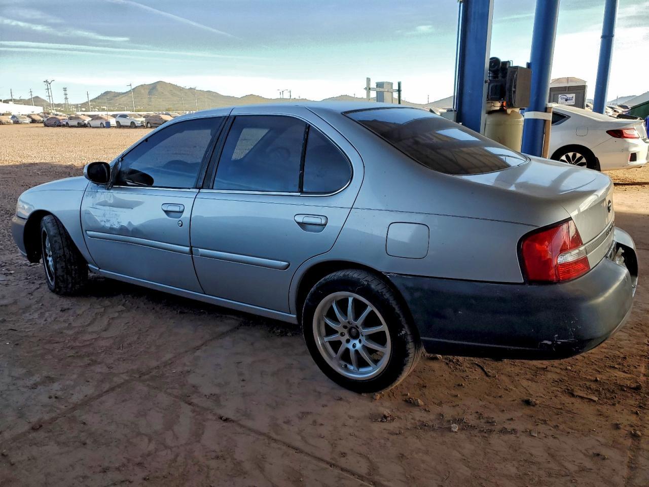 2000 NISSAN ALTIMA