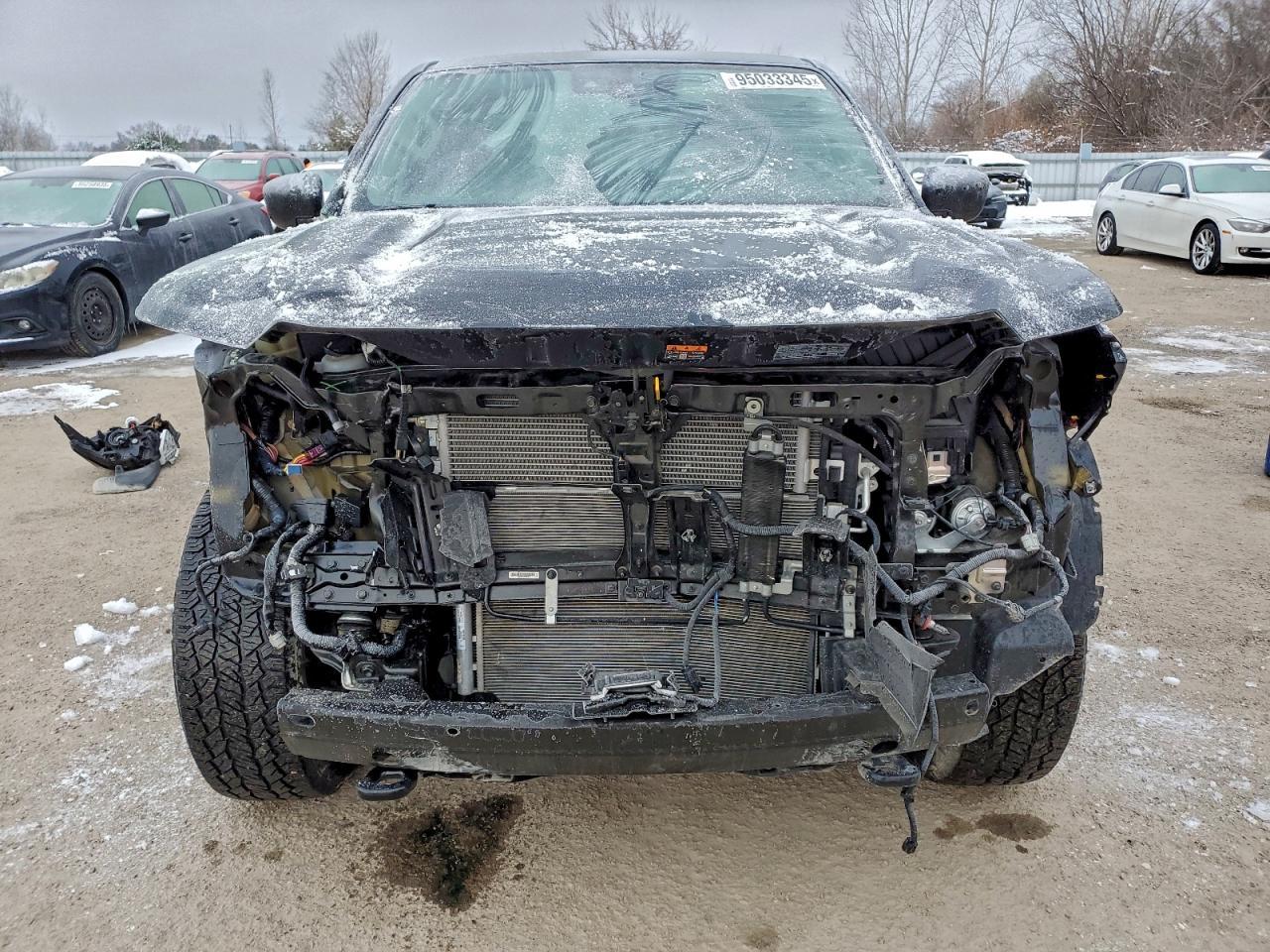 2024 NISSAN Frontier
