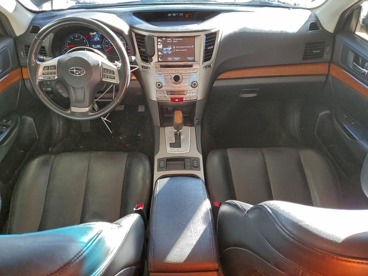 2013 SUBARU Outback