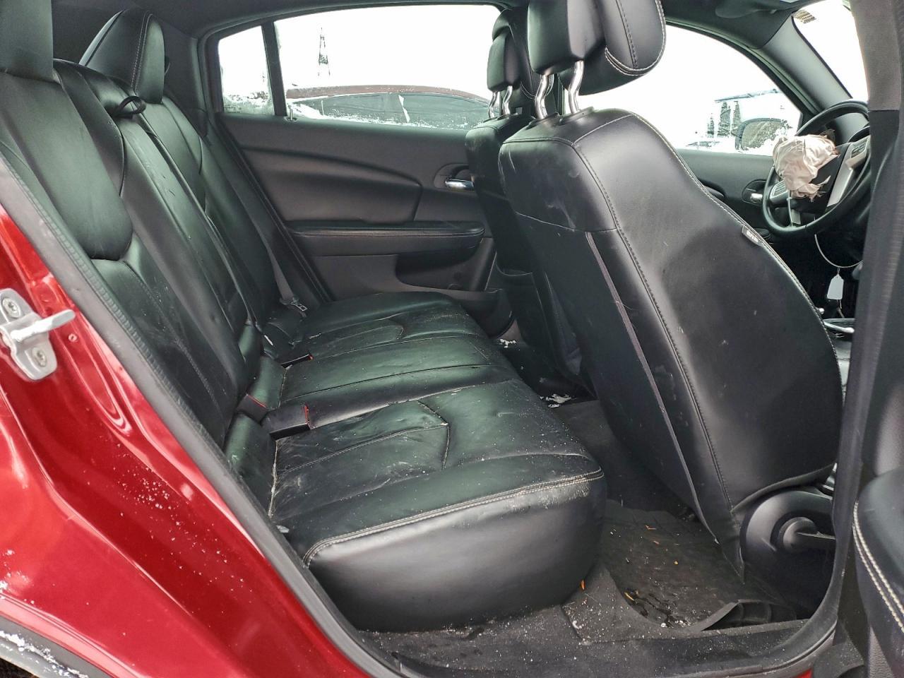 2013 CHRYSLER 200