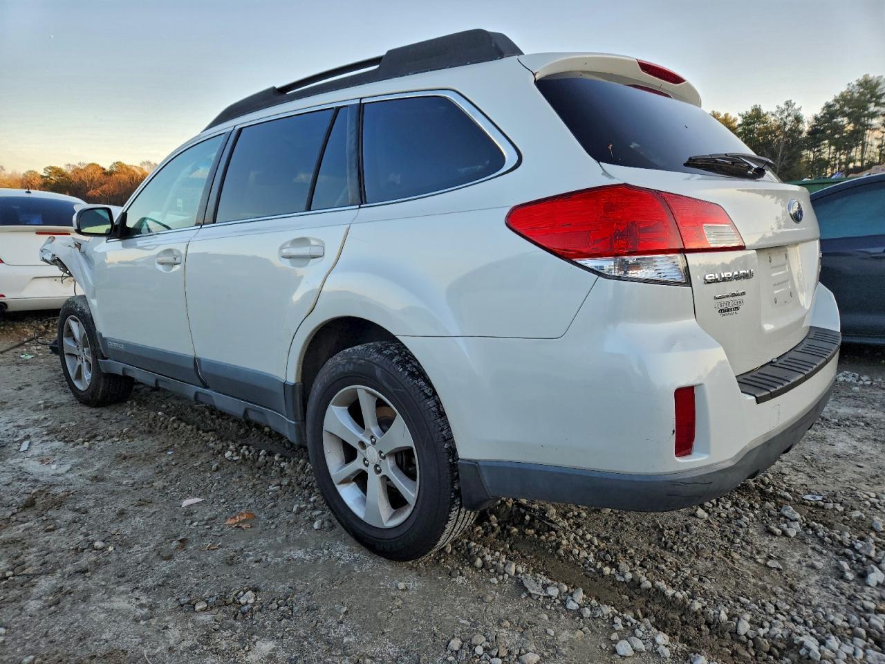2014 SUBARU Outback