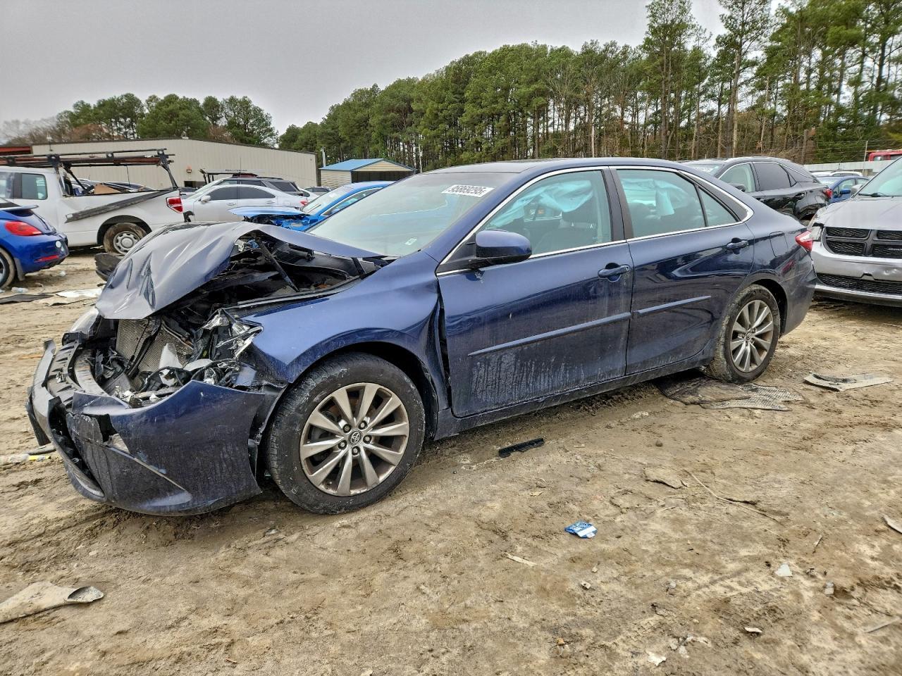 2017 TOYOTA CAMRY
