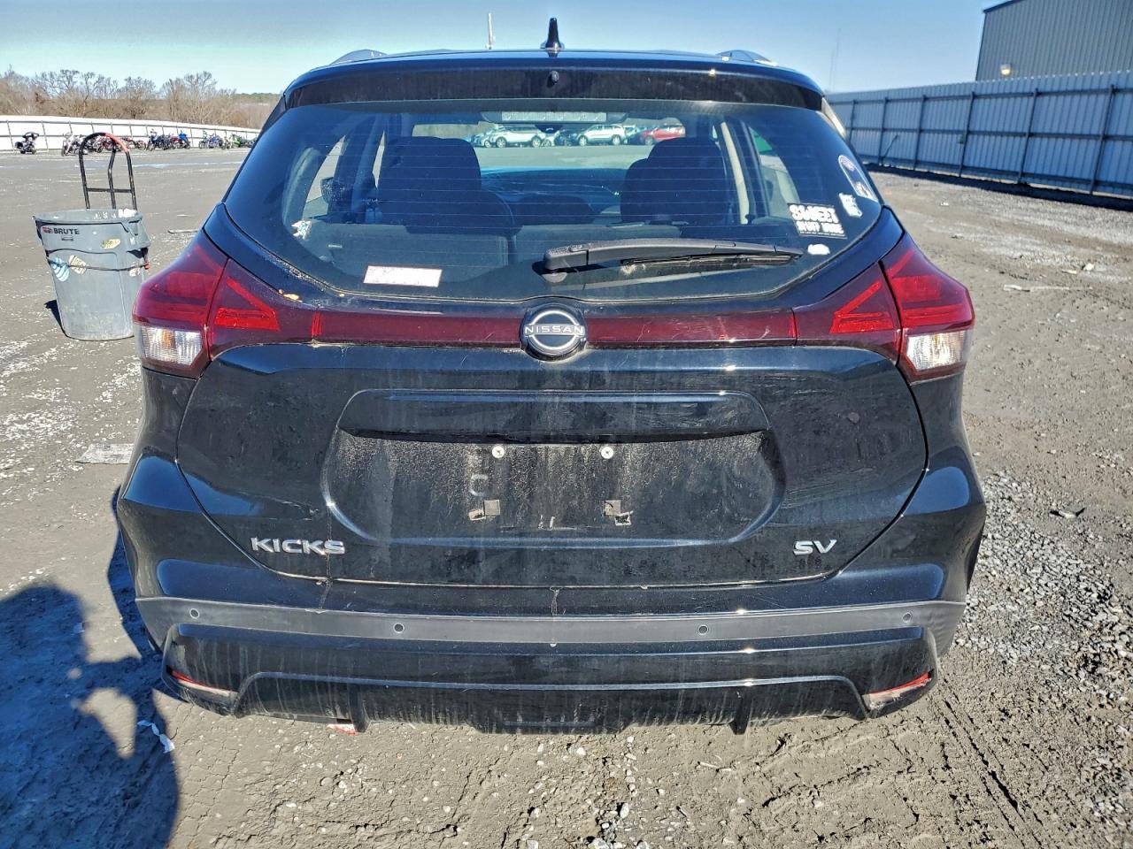2022 NISSAN KICKS