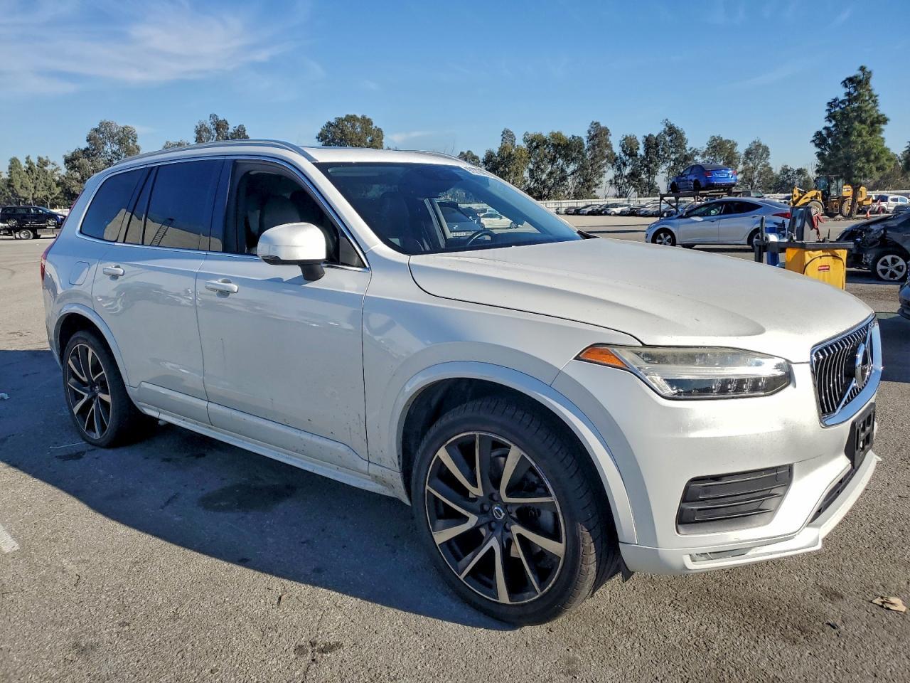 2020 VOLVO XC90
