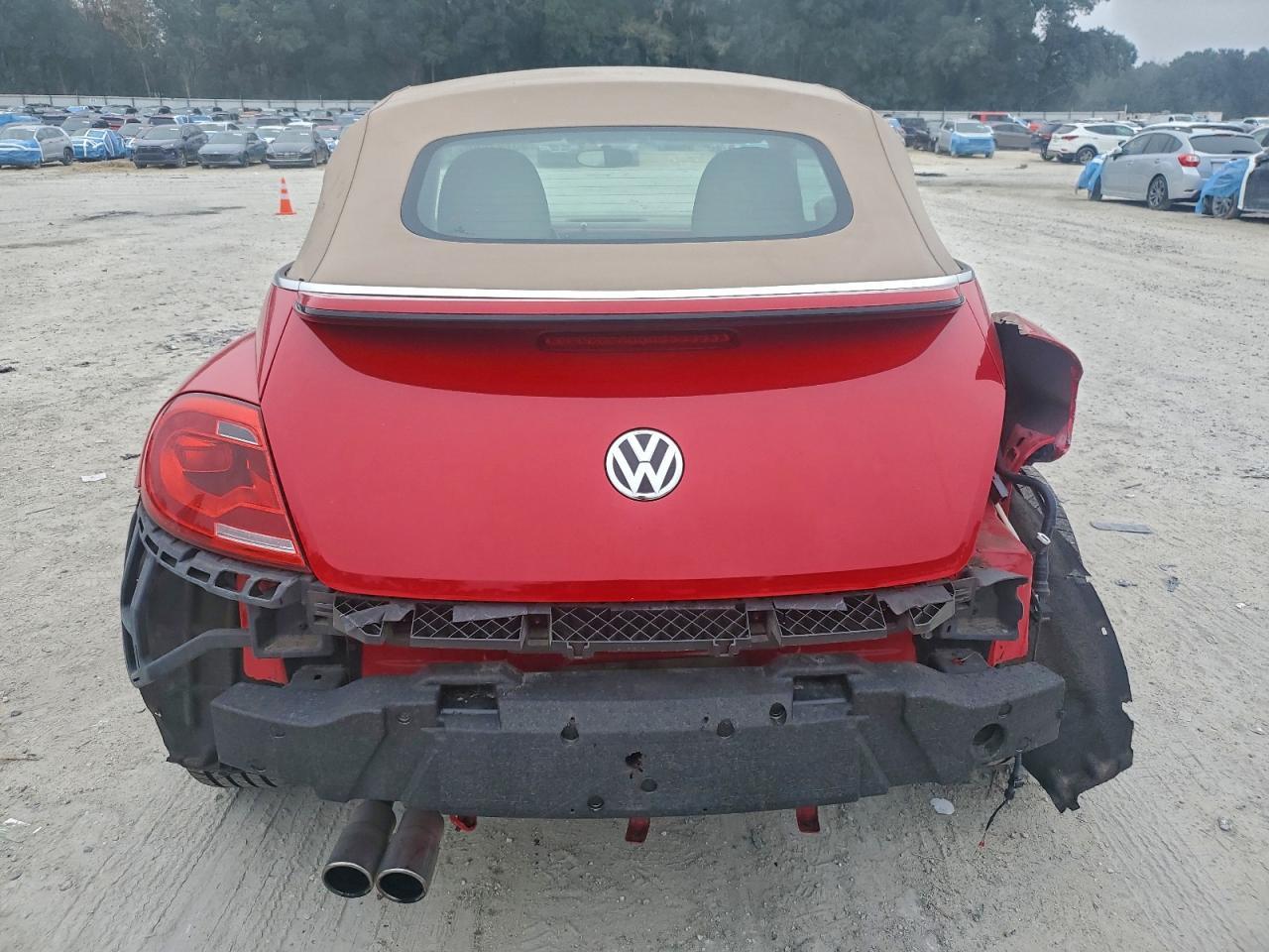 2015 VOLKSWAGEN Beetle
