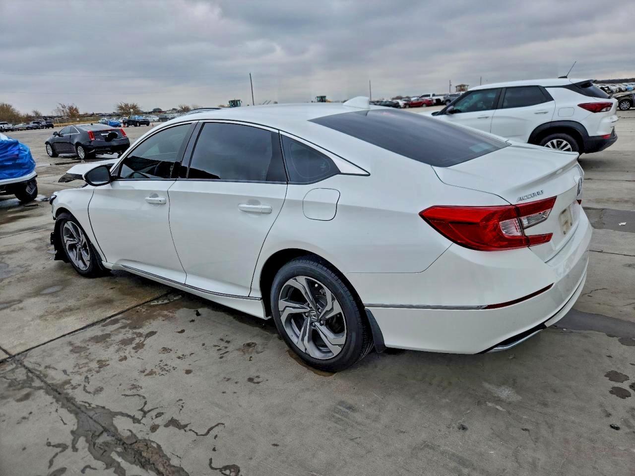 2018 HONDA ACCORD