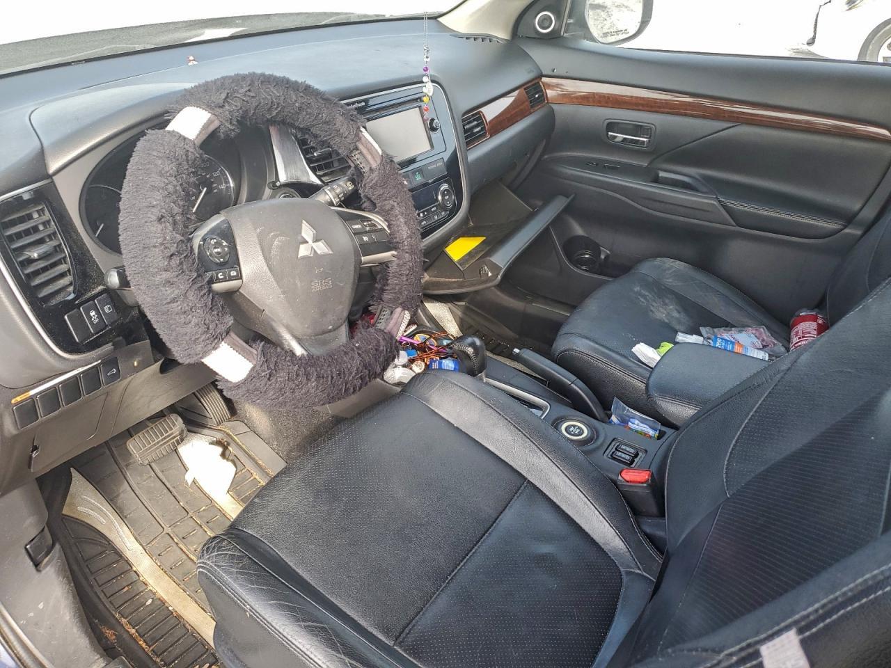 2014 MITSUBISHI outlander