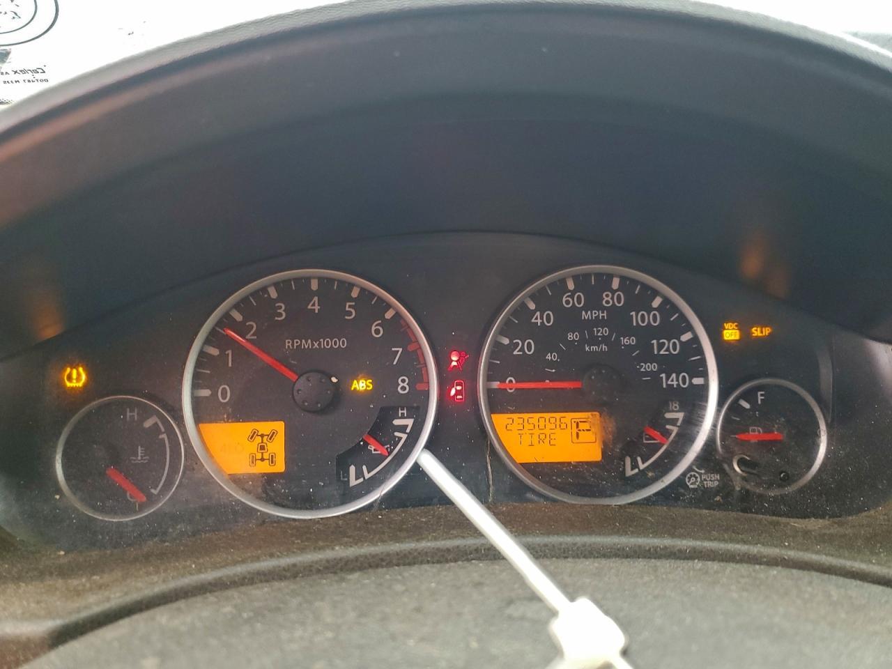 2011 NISSAN PATHFINDER