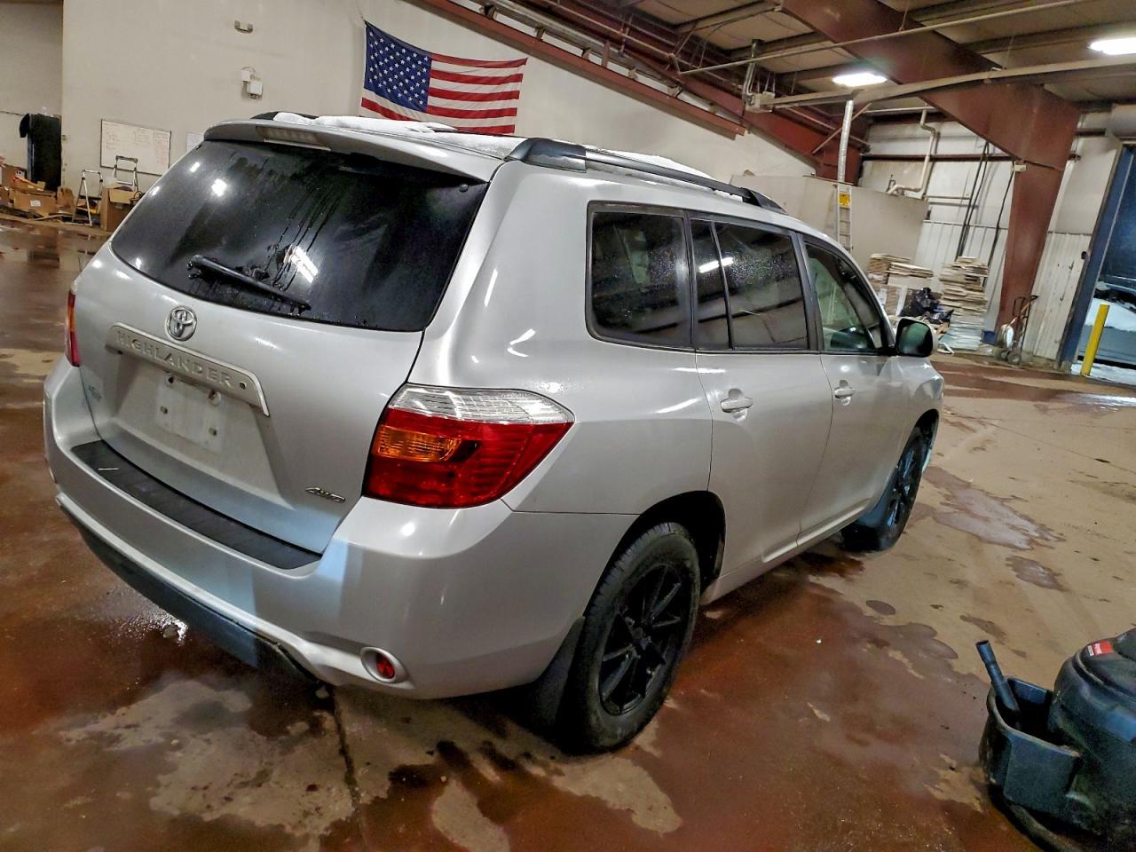 2010 TOYOTA HIGHLANDER