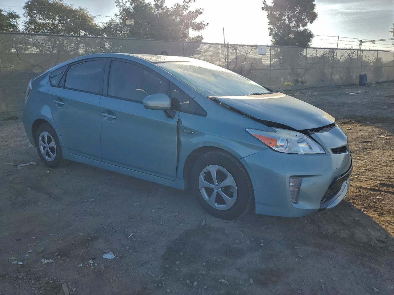 2013 TOYOTA PRIUS