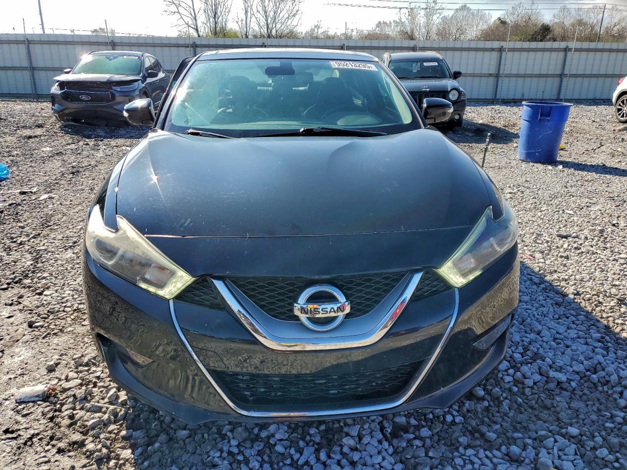 2017 NISSAN Maxima