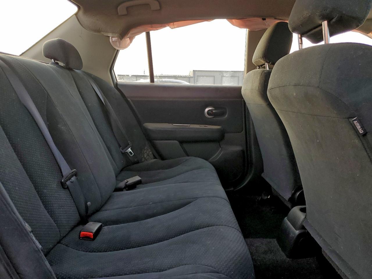 2011 NISSAN VERSA