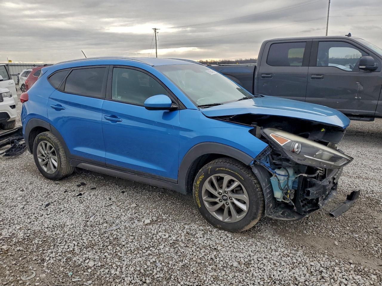 2016 HYUNDAI TUCSON