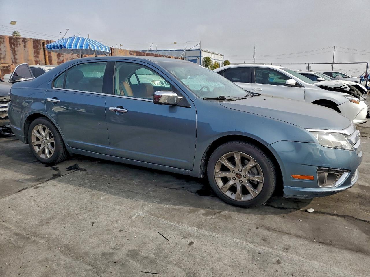 2011 FORD FUSION