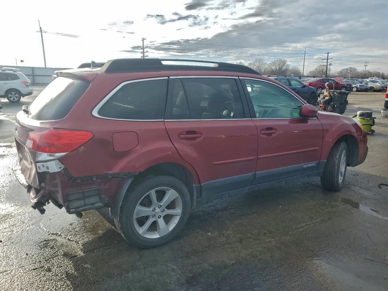2014 SUBARU Outback