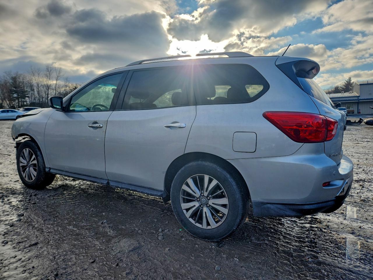 2018 NISSAN PATHFINDER