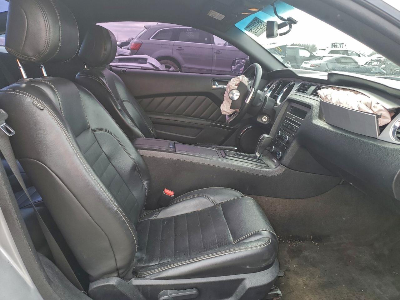 2013 FORD MUSTANG