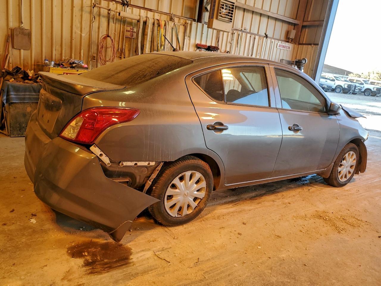 2019 NISSAN VERSA