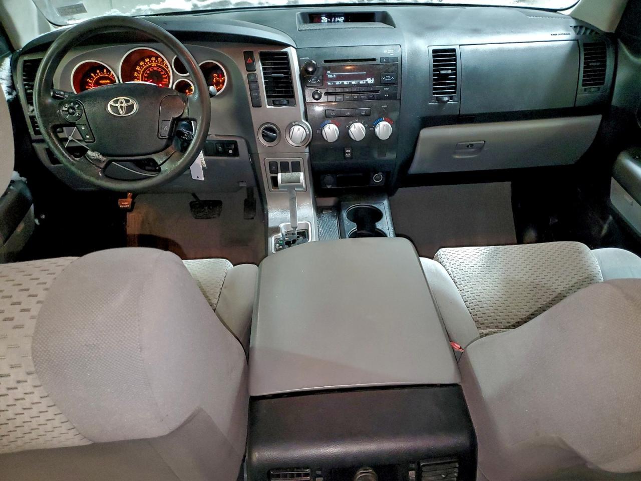 2011 TOYOTA TUNDRA