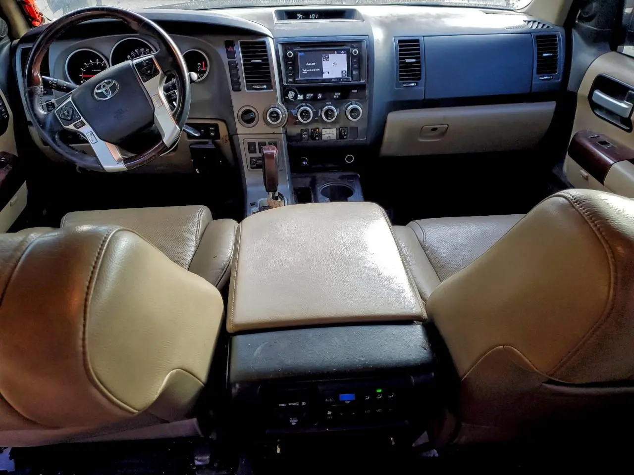 2014 TOYOTA Sequoia