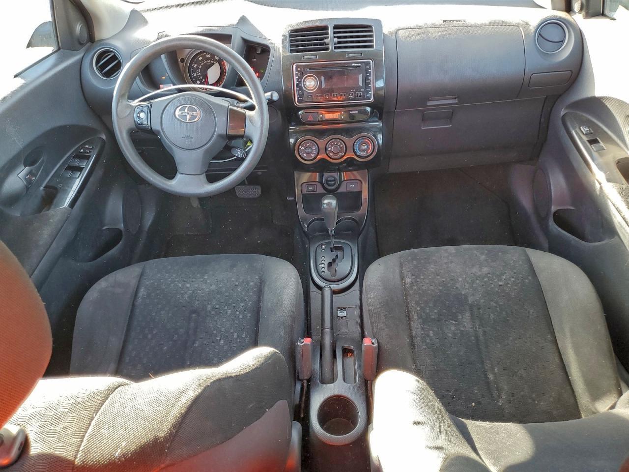 2009 TOYOTA SCION
