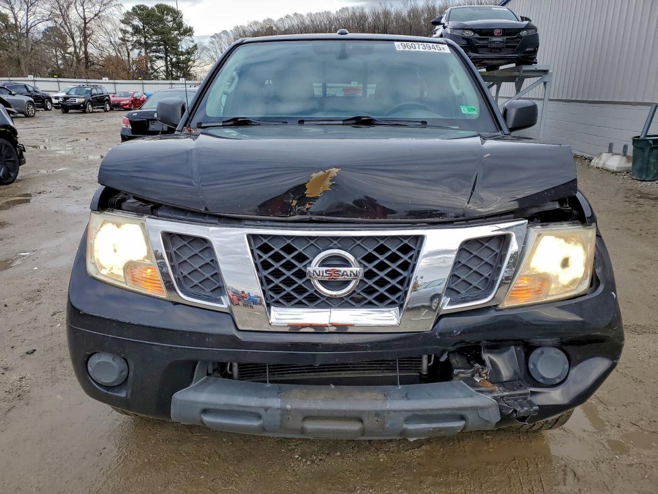 2015 NISSAN Frontier