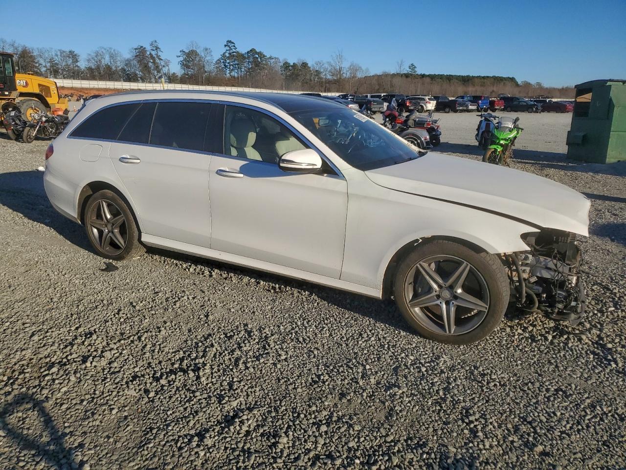2017 MERCEDES-BENZ E-Class