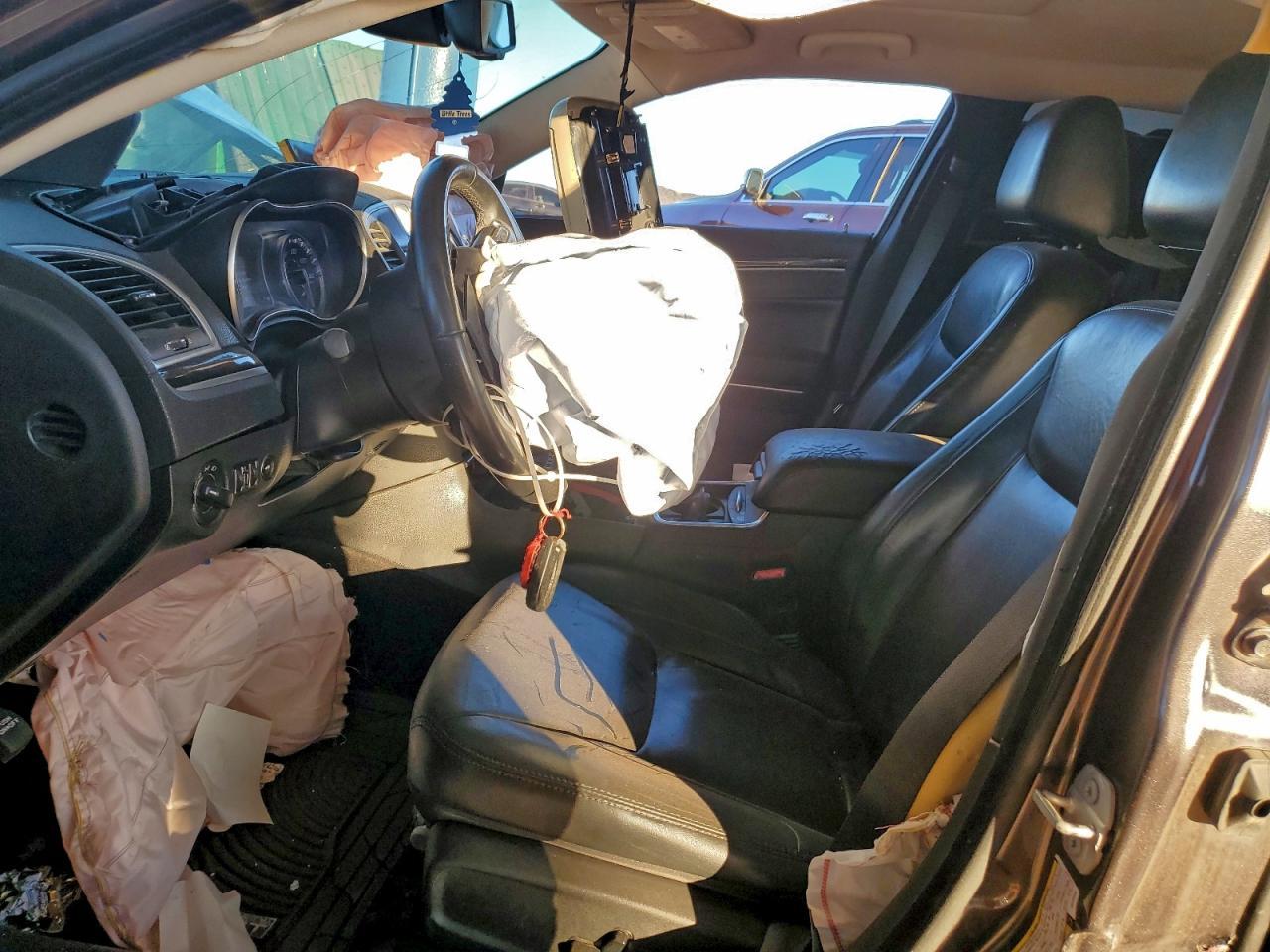 2016 CHRYSLER 300