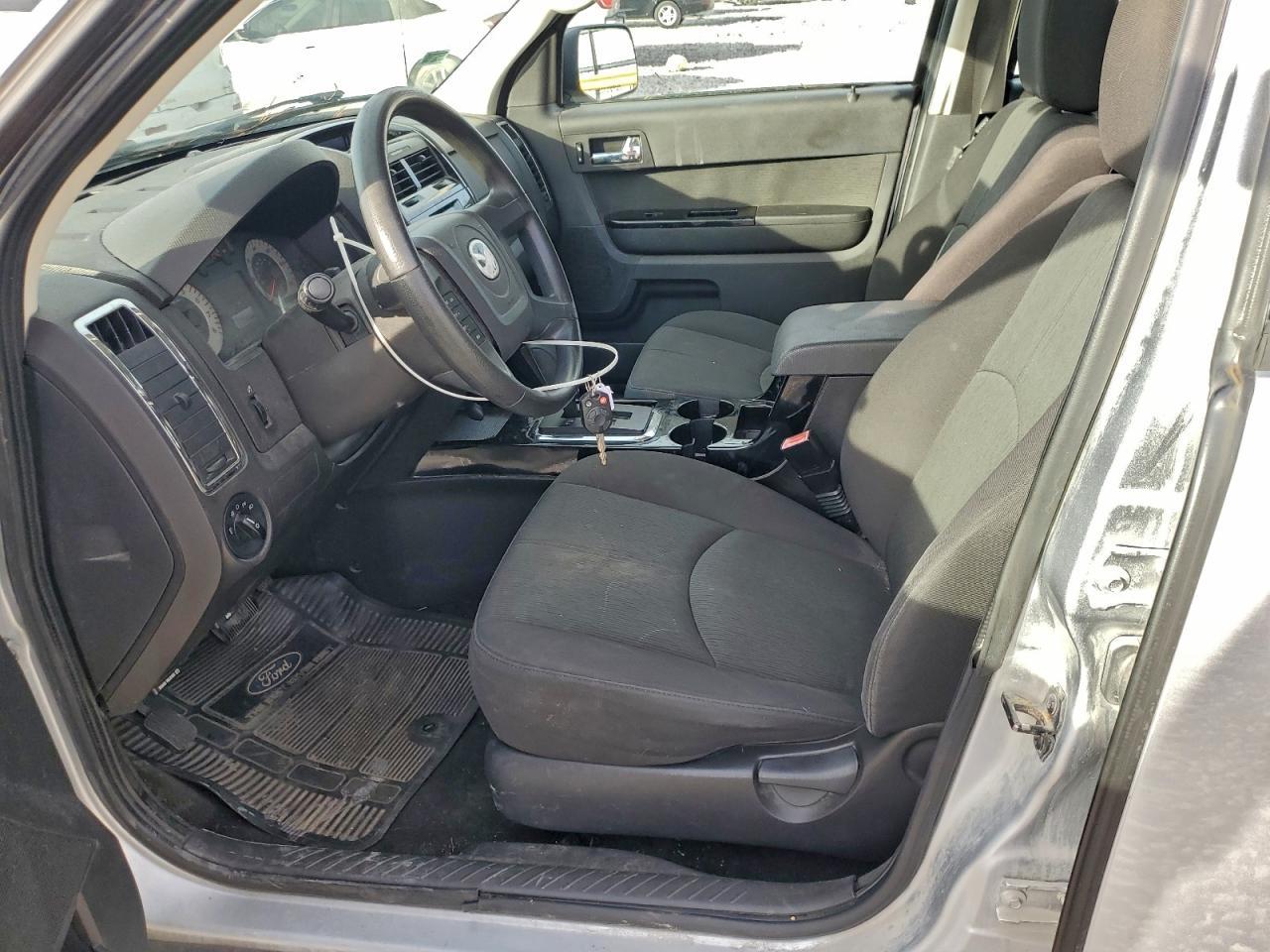 2010 MAZDA Tribute