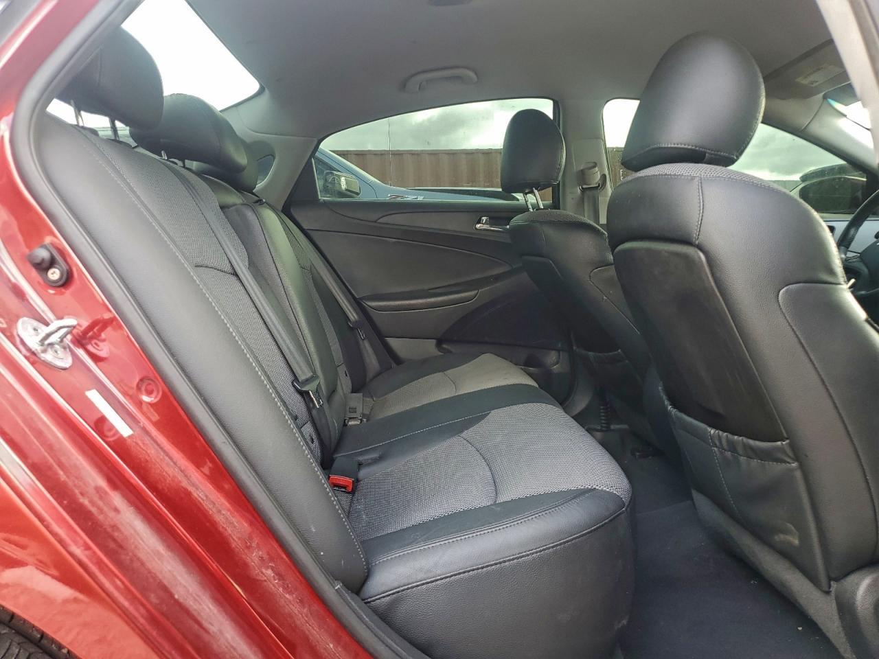 2011 HYUNDAI SONATA