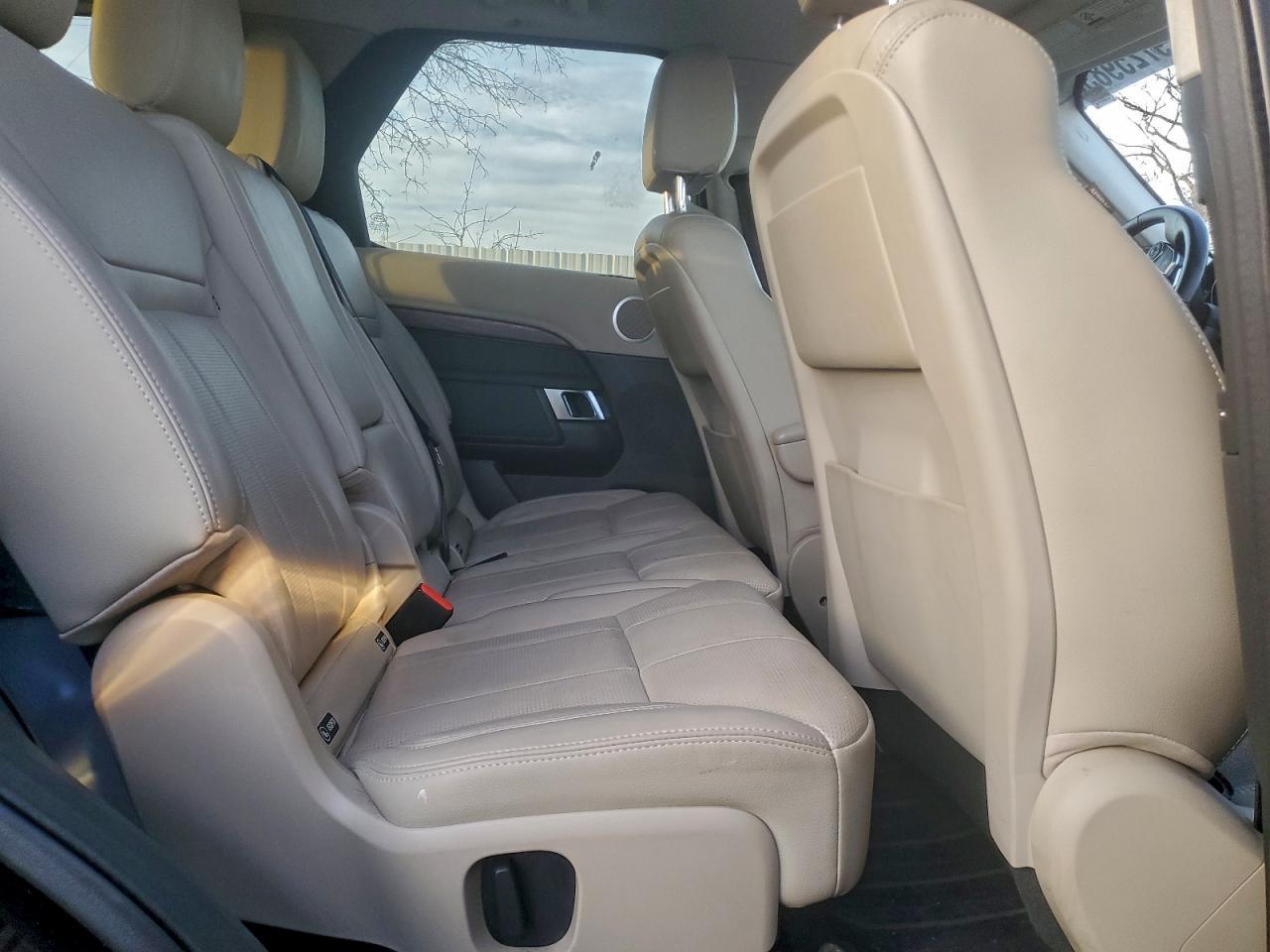 2017 LAND ROVER Discovery