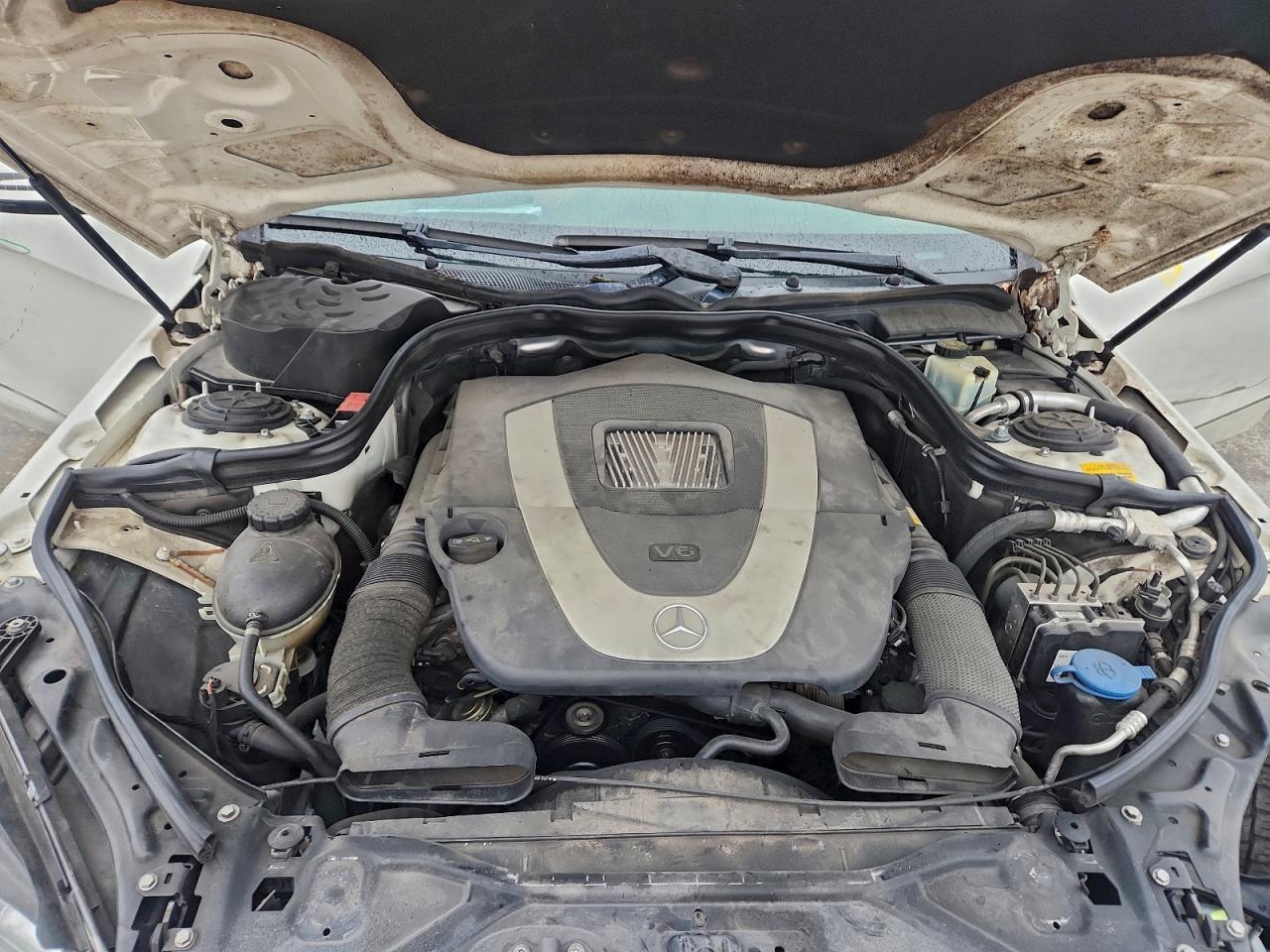 2011 MERCEDES-BENZ E-Class