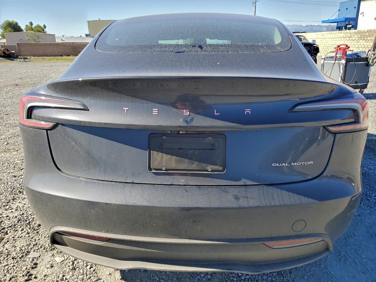 2025 TESLA MODEL 3