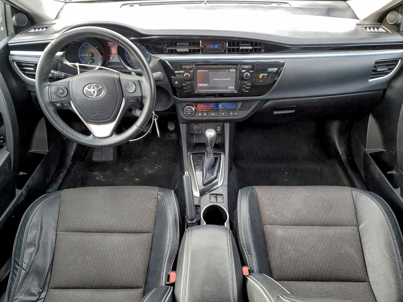 2015 TOYOTA COROLLA