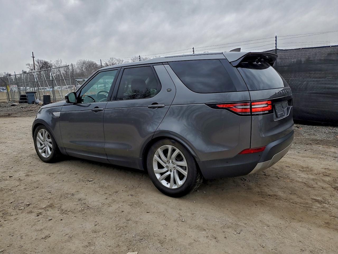 2017 LAND ROVER Discovery