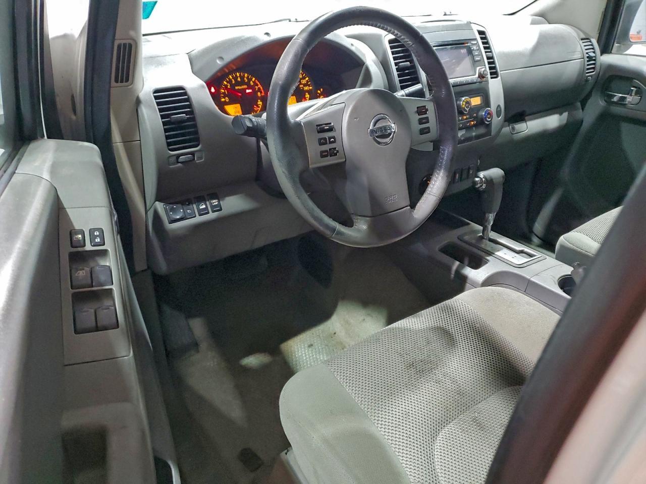 2016 NISSAN Frontier