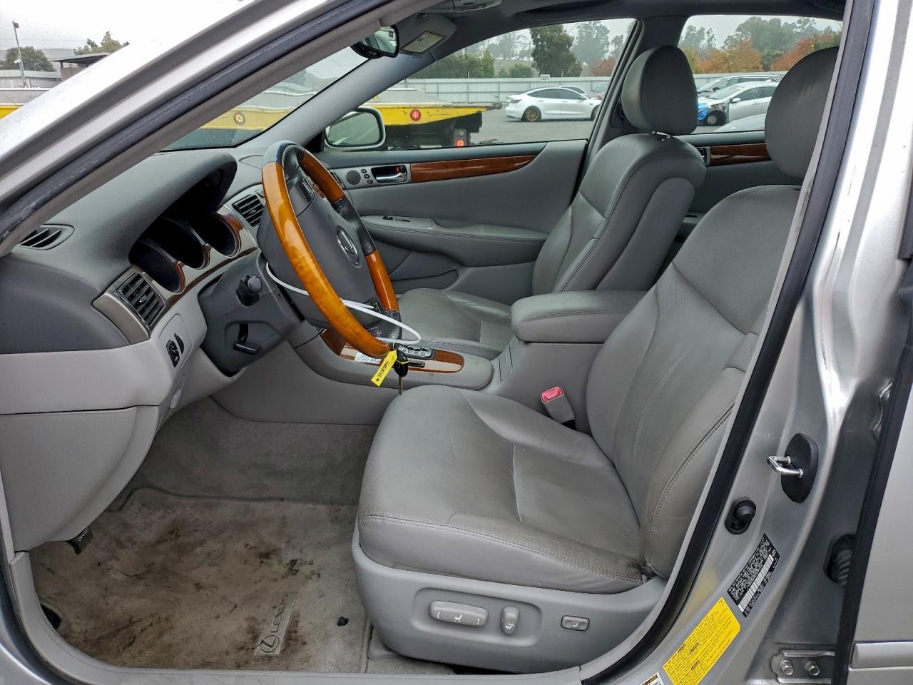2005 LEXUS ES 330