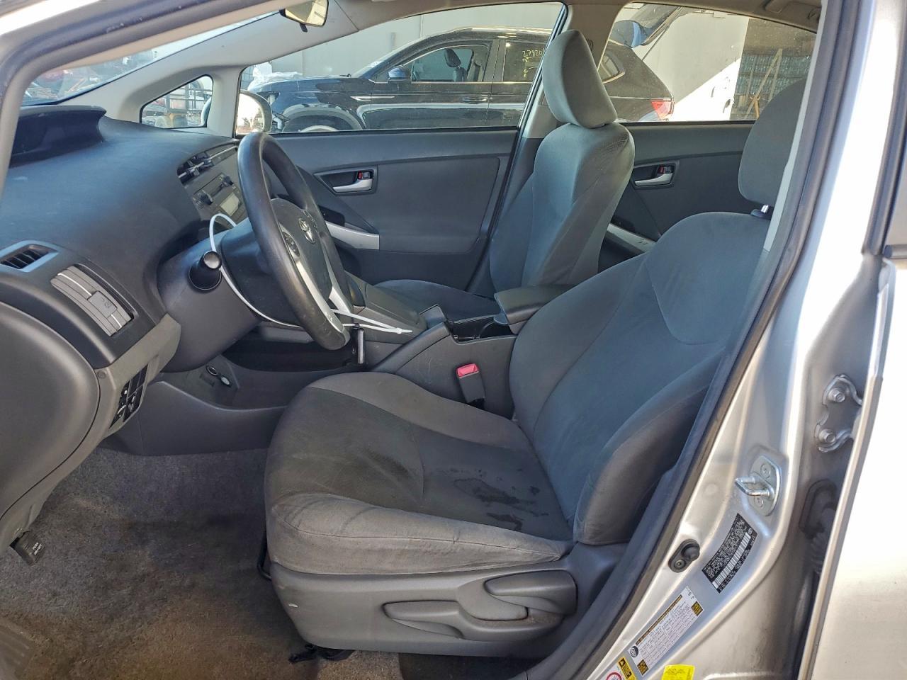 2011 TOYOTA PRIUS