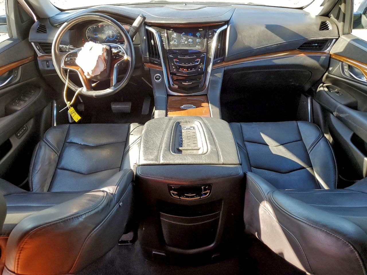 2017 CADILLAC Escalade ESV