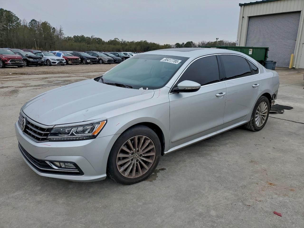 2016 VOLKSWAGEN Passat